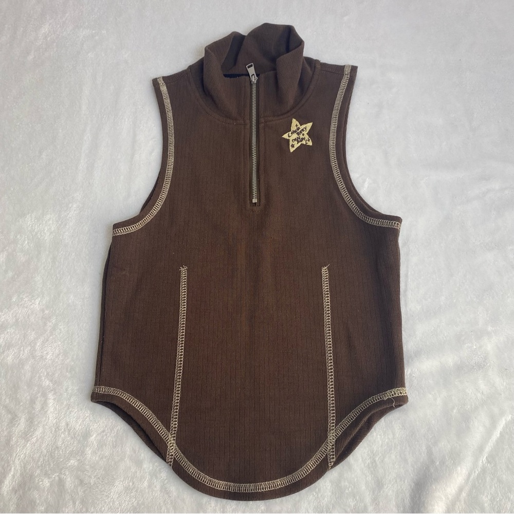 Chuu Brown Sleeveless Zip-Up Vest with Star Patch